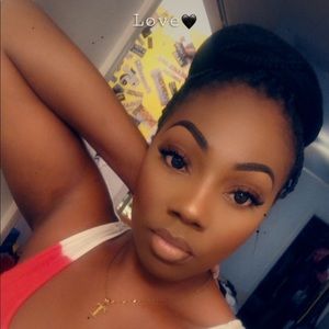 Meet your Posher, Tiffany